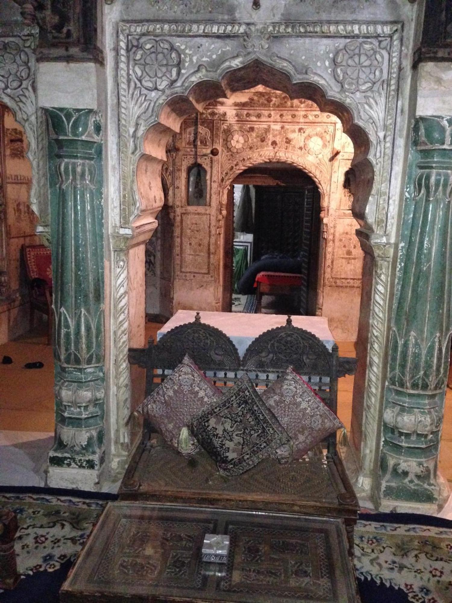 Narayan Niwas Castle Ramgarh Shekhawati Quarto foto